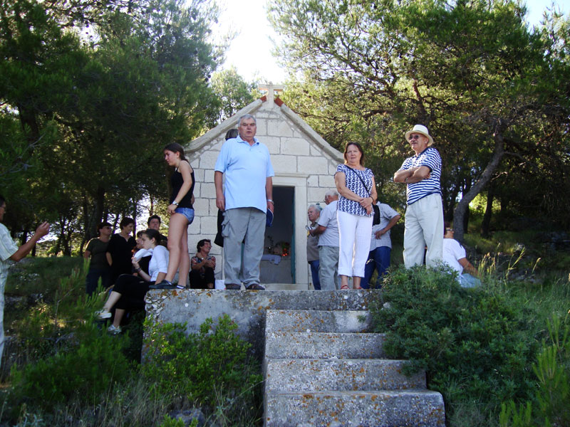 Vjerni štovatelji sv. Ante Vjerni štovatelji sv. Ante